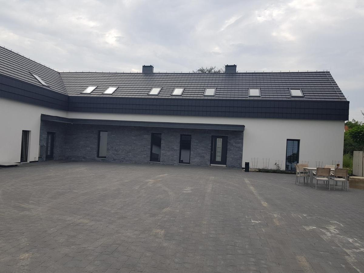 Mlynska 8 Opole-Gorki Villa Exteriör bild